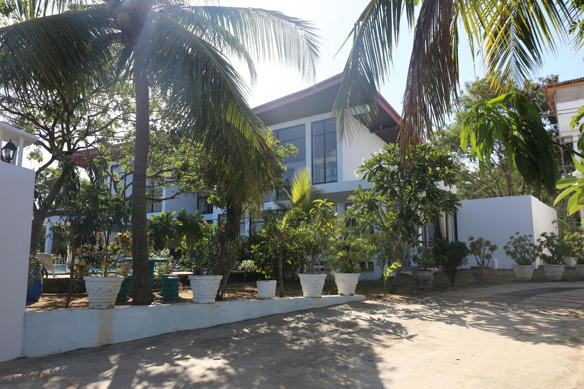 Amanda Beach Resort Passikudah エクステリア 写真